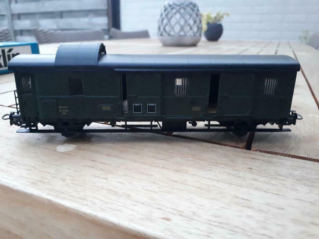 Marklin 4106, fourgon à bagages SNCF !, Envoi