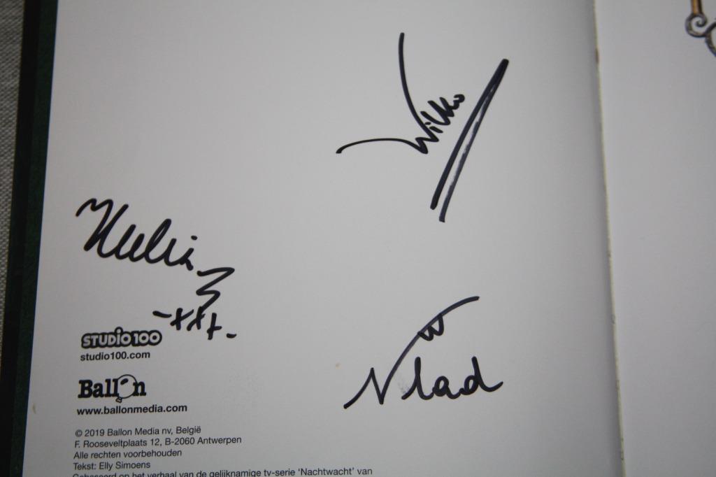 gesigneerd boek Nacht Wacht ,De mummie, Vlad ,Keelin , Wilko, Ophalen of Verzenden, Gebruikt, Gesigneerd