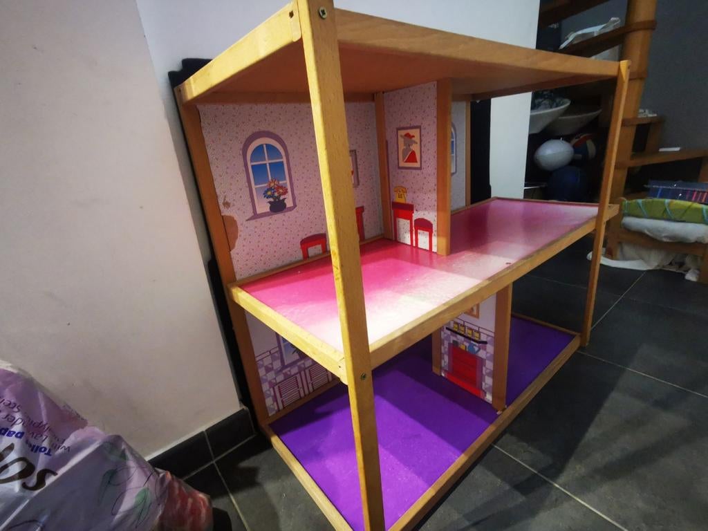 Maison poupée, Enlèvement, Comme neuf