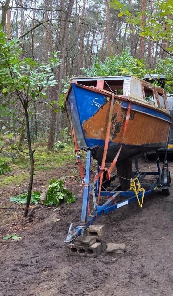 ZSM! Voormalig zeilboot voor symbolisch bedrag op te halen, Ophalen