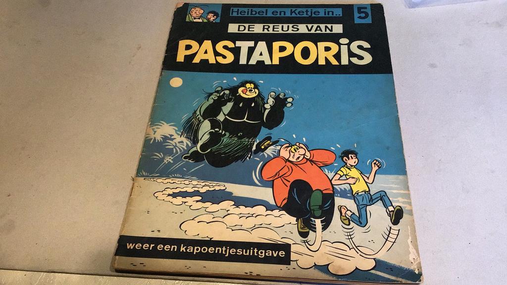 Heibel en ketje in (@), Eén stripboek, Gelezen, Hurey