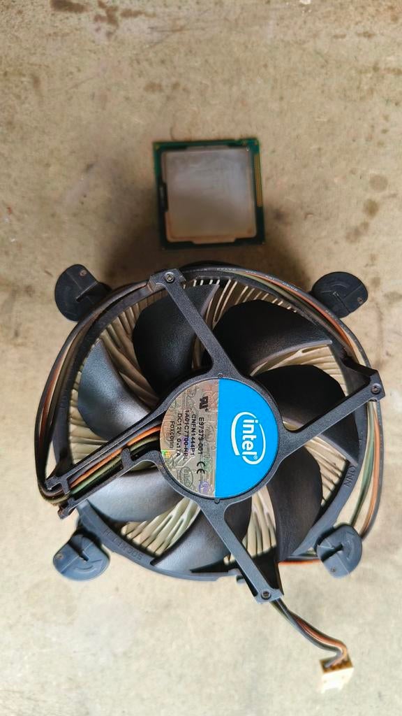 Processeur Intel I5 avec refroidisseur, Informatique & Logiciels, Processeurs, Enlèvement ou Envoi, Utilisé