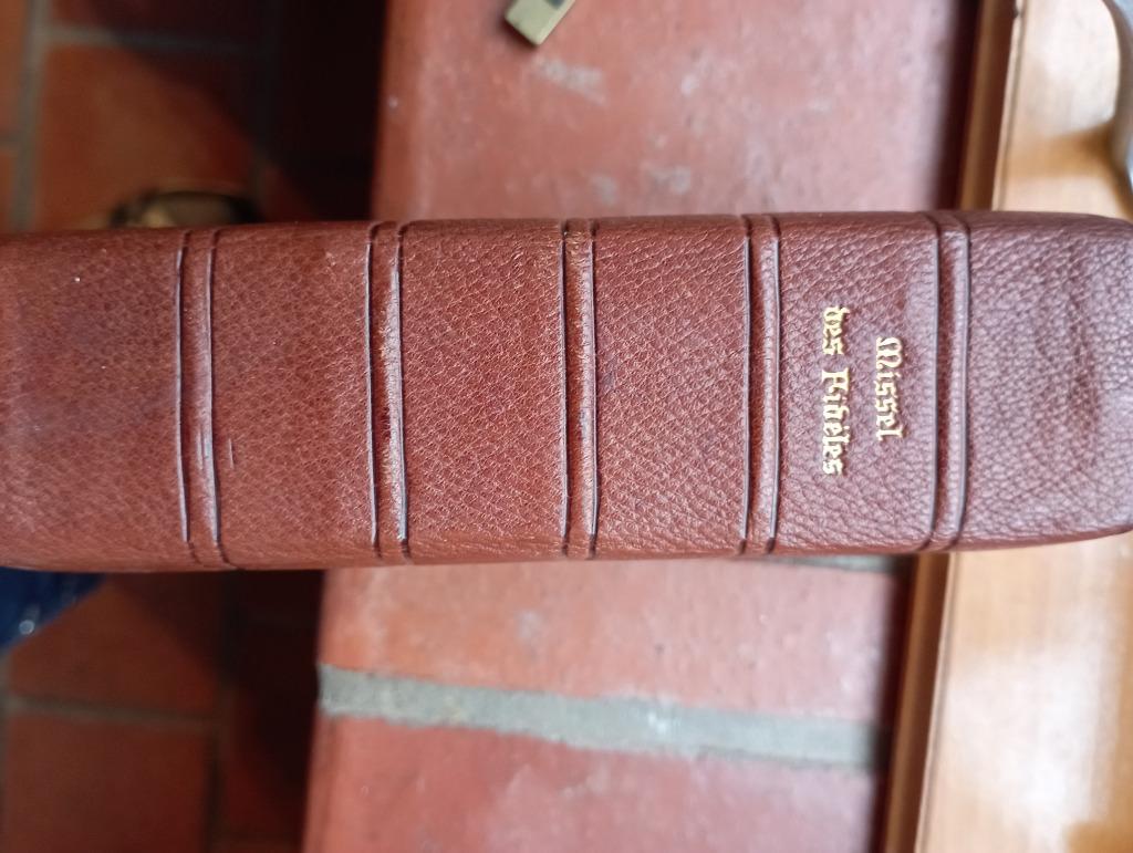 Oud missaal, Ophalen of Verzenden, Gebruikt, Boek, Christendom | Katholiek
