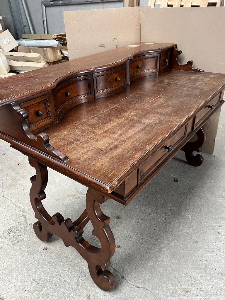 antiek bureau, Ophalen