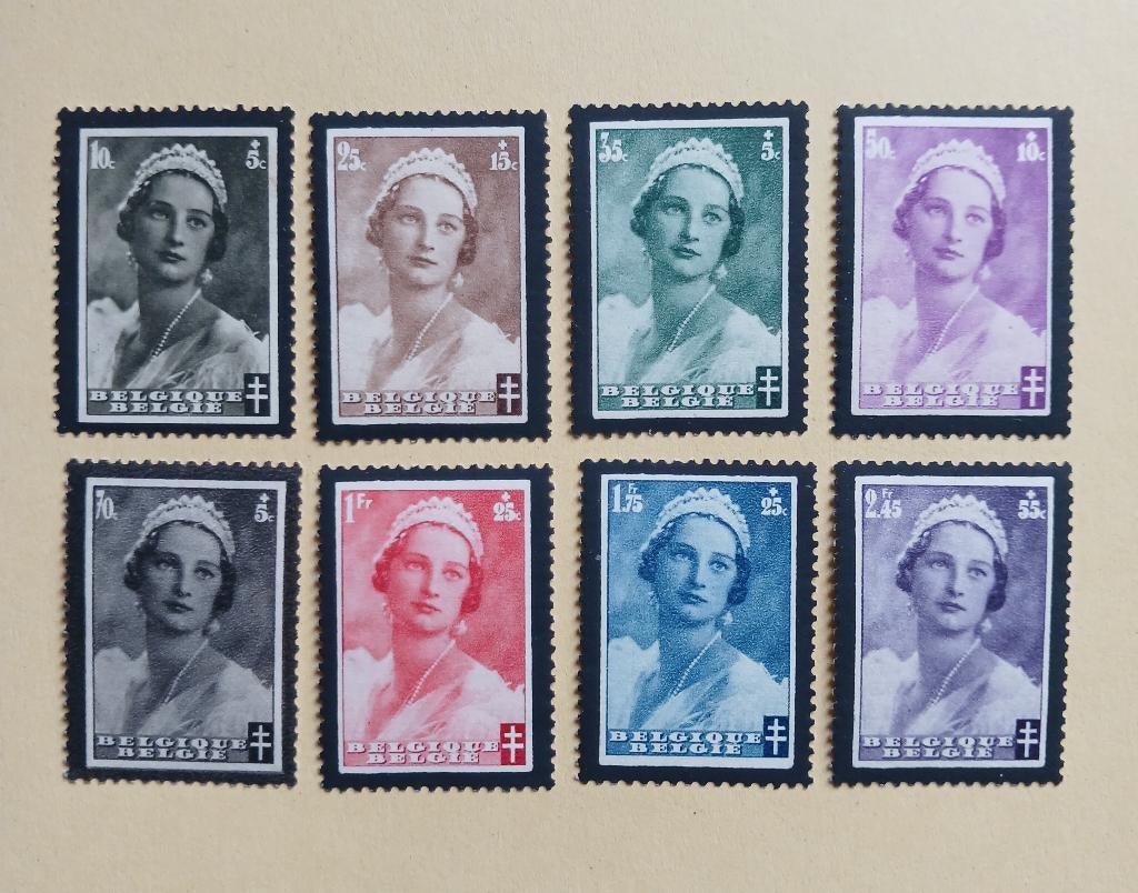 Timbres-poste de Belgique** : Reine Astrid 1935, Enlèvement ou Envoi, Non oblitéré, Maison royale, Neuf