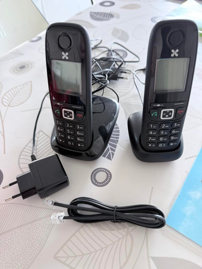 Duo de téléphone sans fil twist, Télécoms, Téléphones fixes | Combinés & sans fil, Enlèvement ou Envoi, Comme neuf