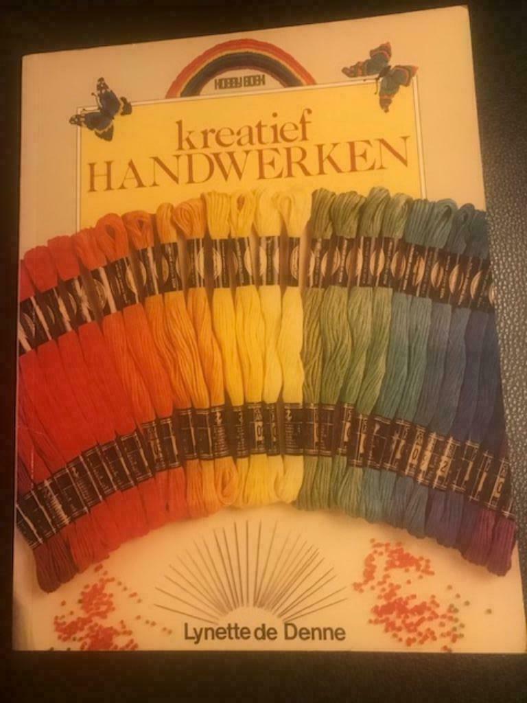 *Boek: Kreatief/creatief Handwerken, Ophalen of Verzenden, Zo goed als nieuw