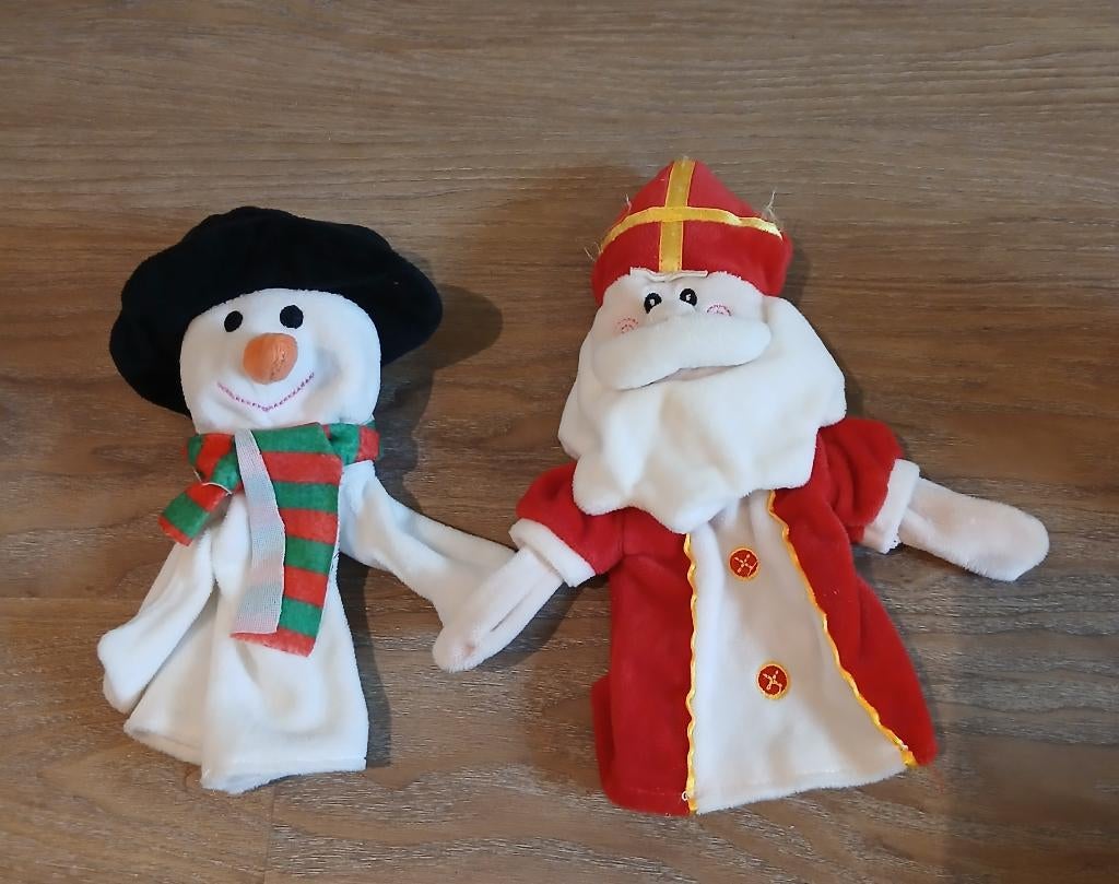2 handpoppen Sinterklaas en Sneeuwpop, Ophalen of Verzenden, Zo goed als nieuw