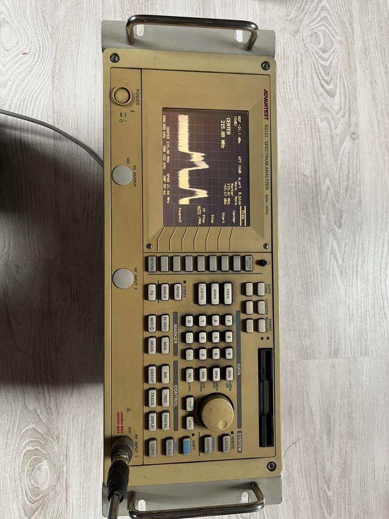 Advantest Spectrum Analyzer R3131, Ophalen