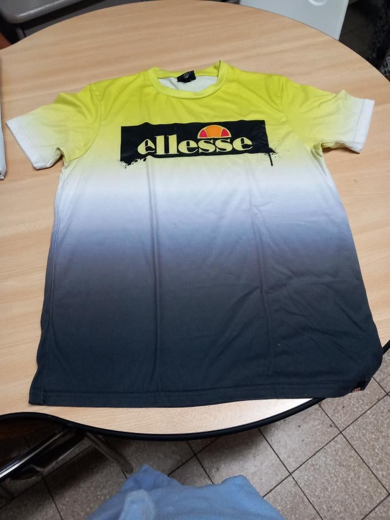 Ellesse t shirt M, Vêtements | Hommes, Enlèvement ou Envoi, Noir