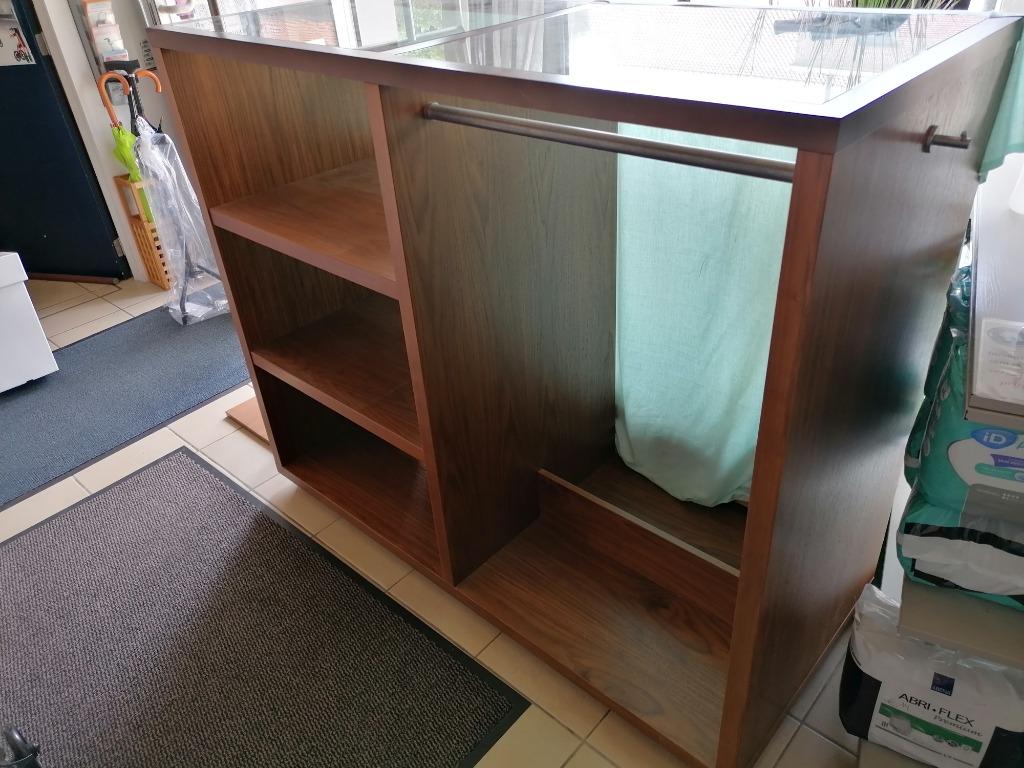 armoire de présentation, Enlèvement, Utilisé