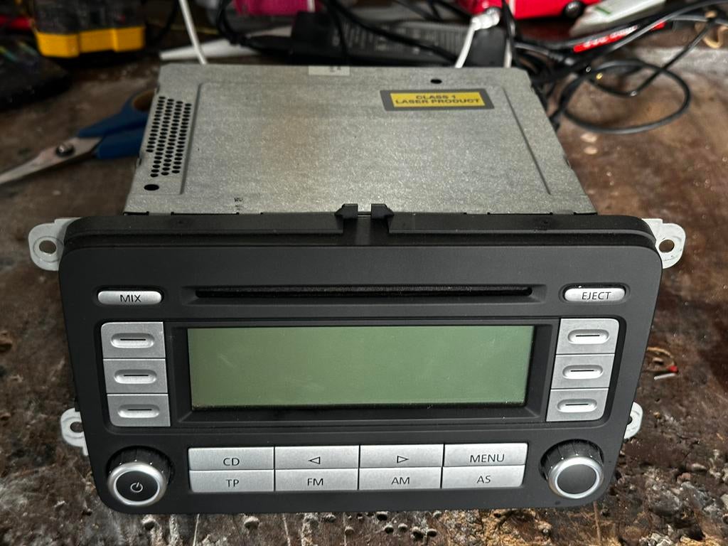 Autoradio Mp3 VW golf passat, Ophalen of Verzenden, Zo goed als nieuw