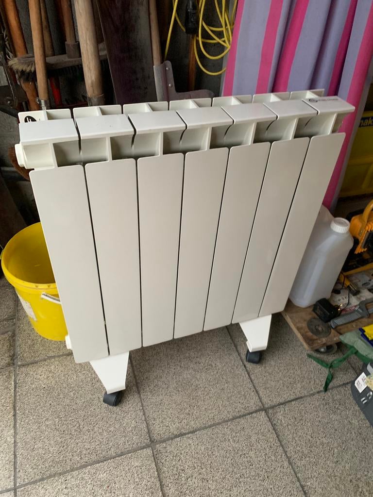 Elektrische radiator, zeer zuinig, met speksteen, Ophalen, Zo goed als nieuw, Radiator
