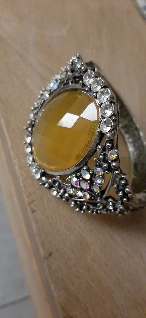 Vintage Armband met steentjes, Handtassen en Accessoires, Ophalen of Verzenden, Zo goed als nieuw