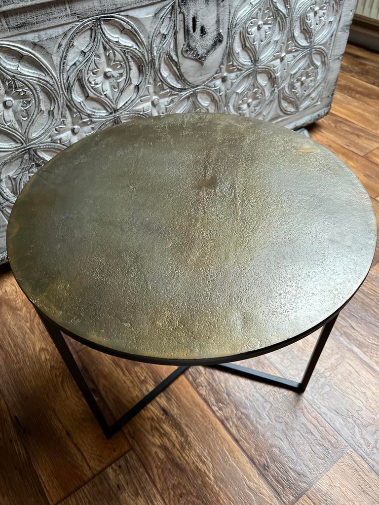 Table basse en métal noir et doré, Moins de 50 cm, Rond, Comme neuf, Enlèvement