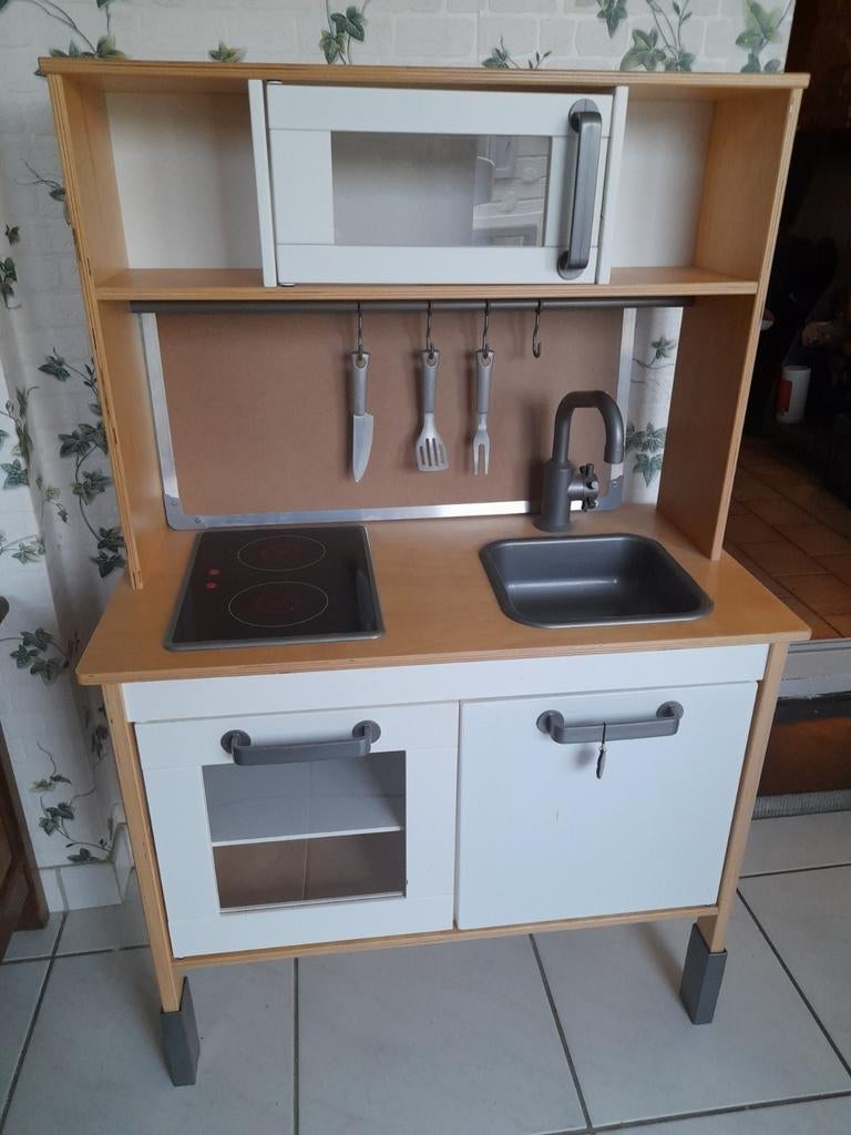 Cuisine enfant, Enlèvement, Comme neuf