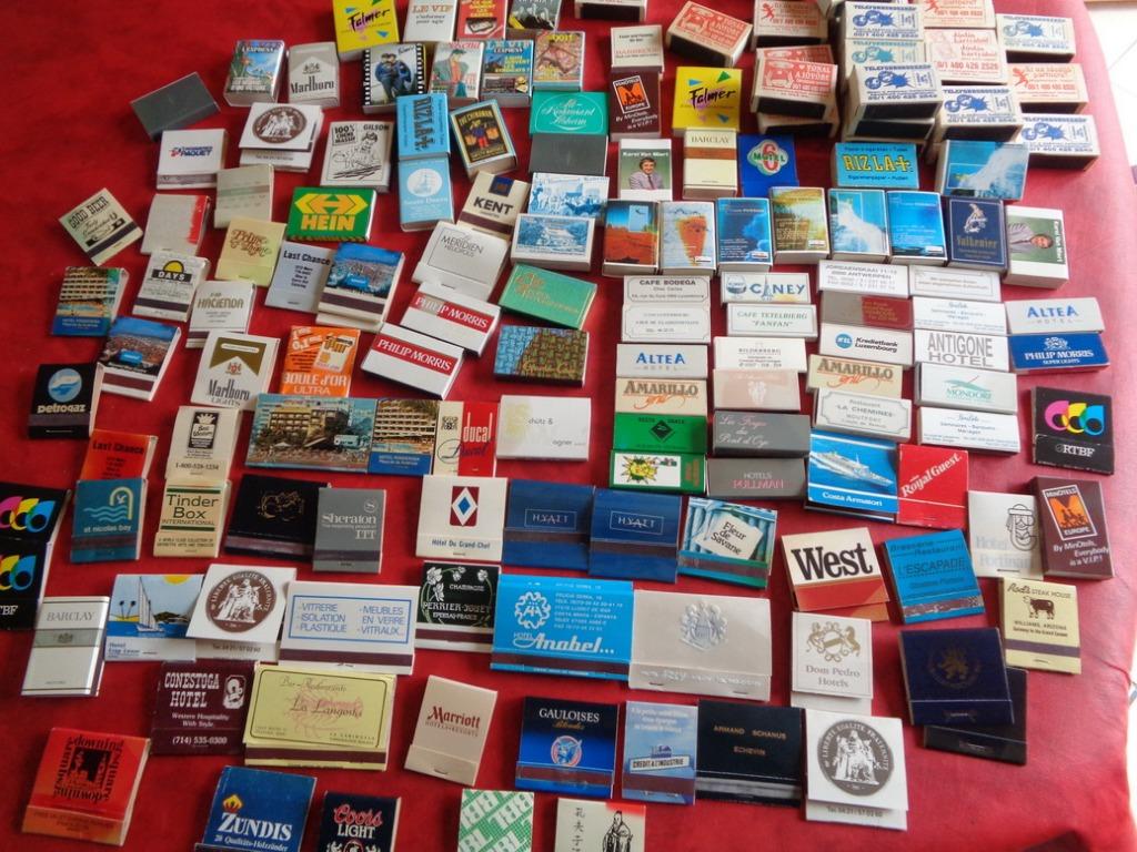 Collection boîtes allumettes anciennes. 158 pièces., Enlèvement ou Envoi, Utilisé, Boîtes ou marques d'allumettes