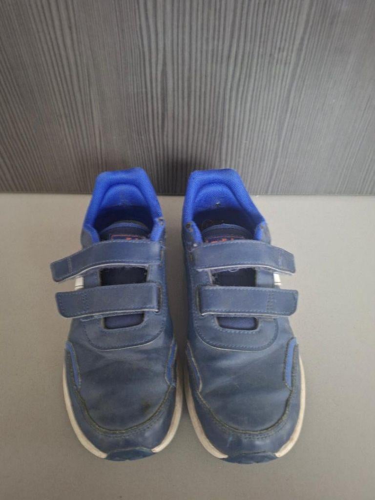 Sportschoenen Adidas maat 34, Vêtements | Hommes, Chaussures, Autres couleurs, Porté, Chaussures de sport, Enlèvement