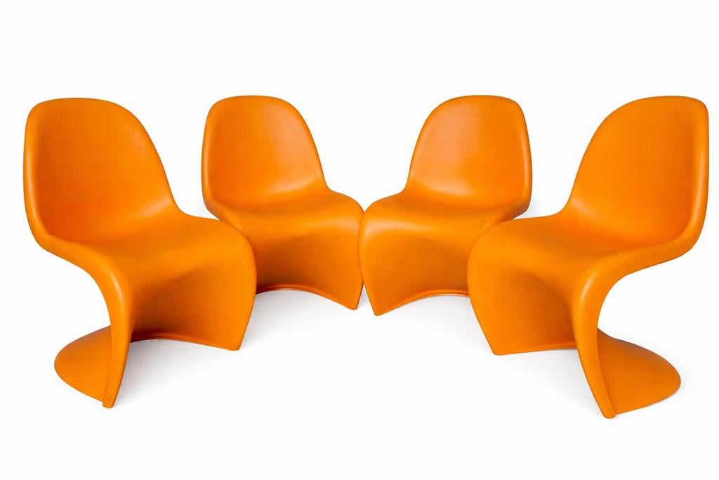 4 chaises Panton éditées par Vitra, coloris orange., Huis en Inrichting, Ophalen