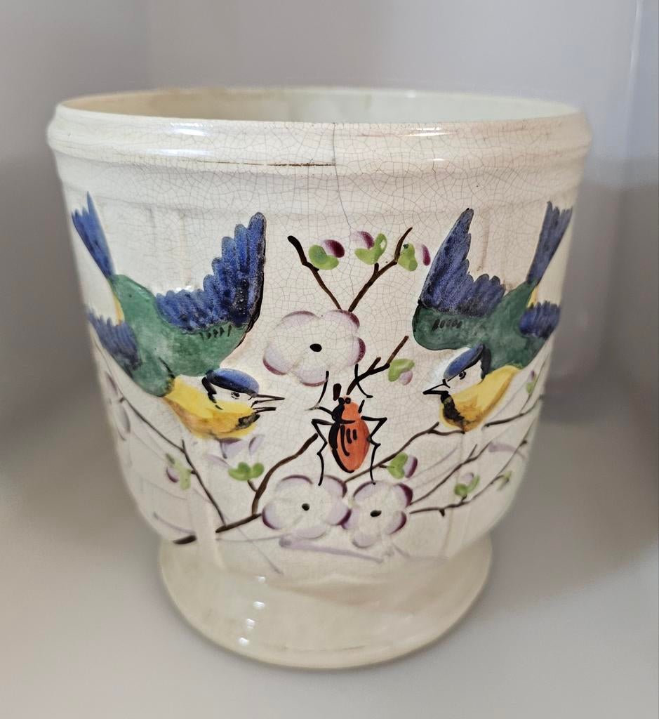Barbotine cachepot cache pot vogels, Antiquités & Art, Antiquités | Céramique & Poterie, Enlèvement ou Envoi