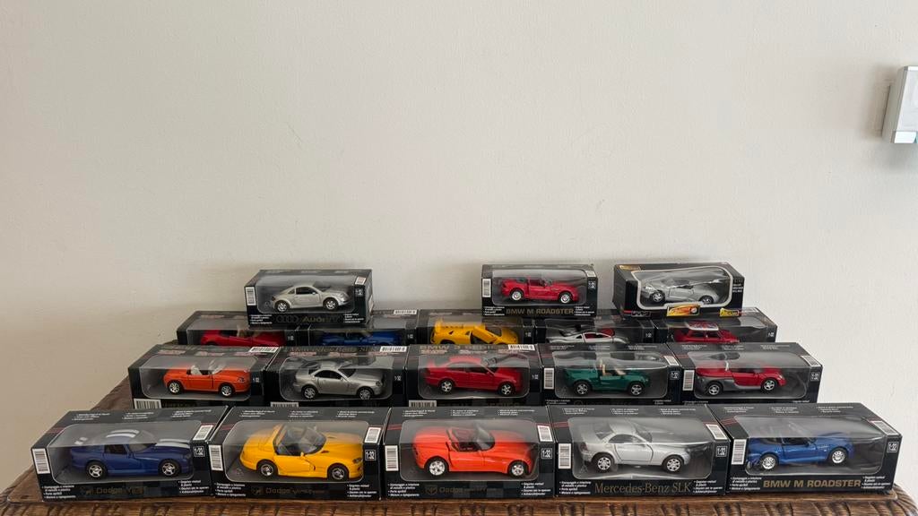 17x Vintage 1:32 Diecast Pull-Back Collector Car Set, Ophalen, Nieuw