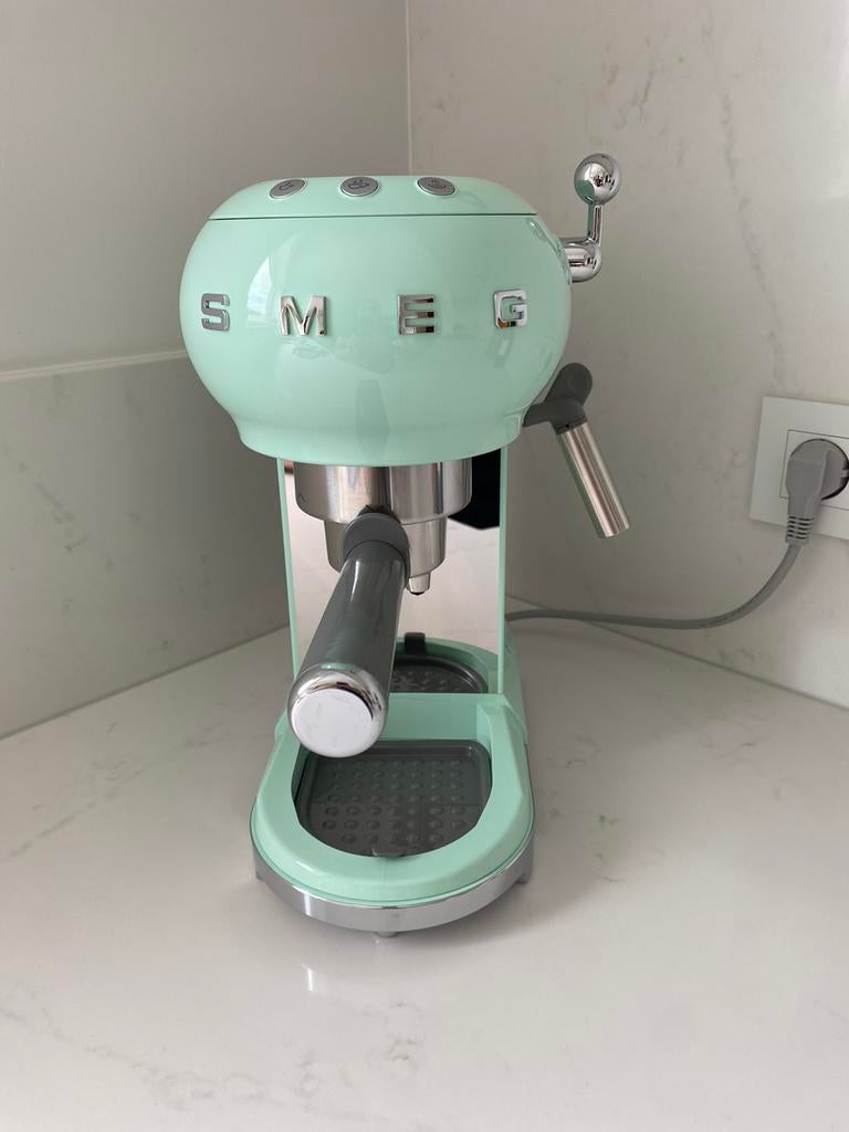 Smeg koffie machine, Ophalen of Verzenden, Zo goed als nieuw, Gemalen koffie