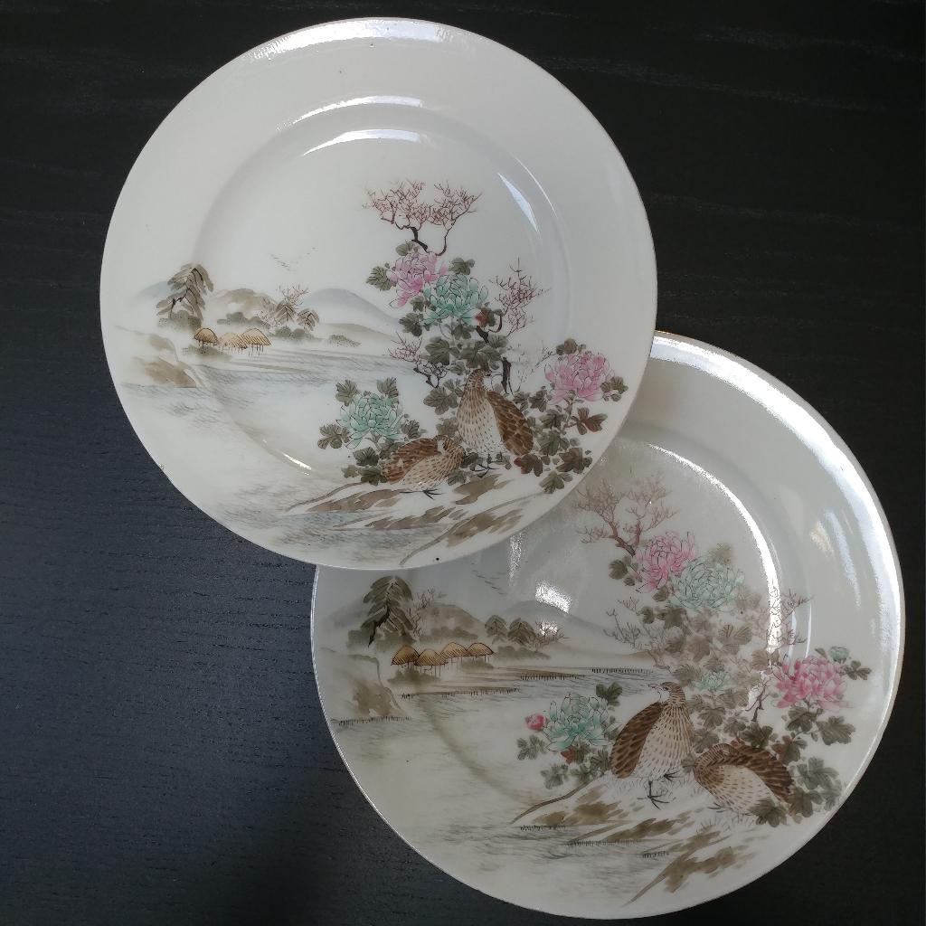 Assiettes anciennes en porcelaine chinois ou japonais (2), Enlèvement ou Envoi