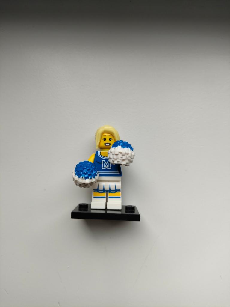 Lego Minifigures cheerleader (serie 1), Enlèvement ou Envoi, Utilisé, Ensemble complet, Lego