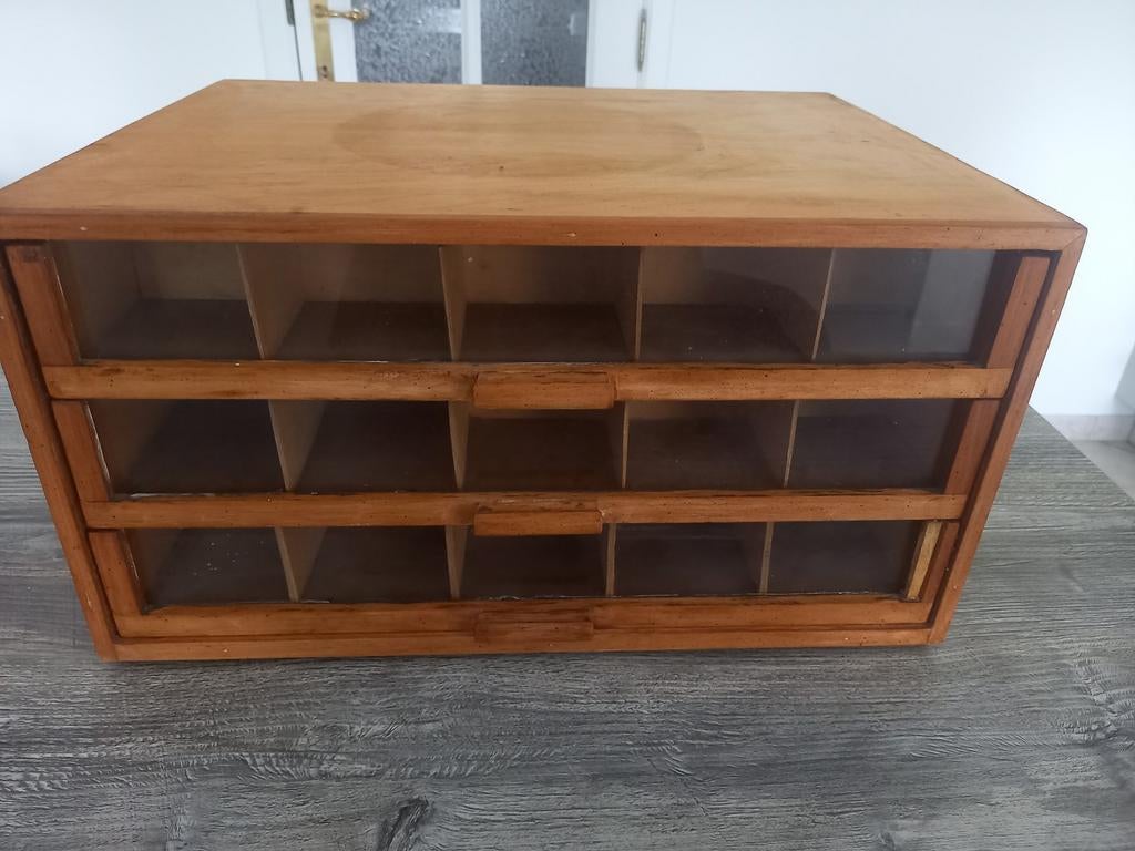Petite meuble de mercerie, Antiquités & Art