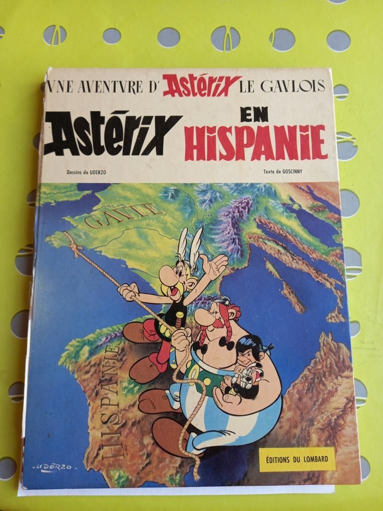 strips x3 Astérix, Boeken, Stripverhalen, Gelezen, Meerdere stripboeken, Ophalen