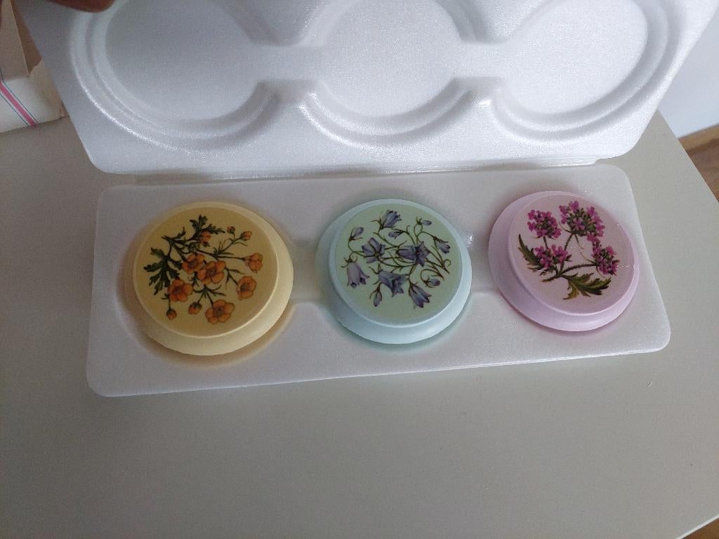 nieuwe Vintage zeep Avon, Verzamelen, Ophalen, Persoonlijke verzorging