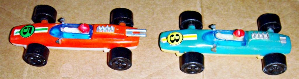 2 X Formule 1 Milkana, vintage, en plastique, Ophalen of Verzenden, Gebruikt, Auto, Overige merken