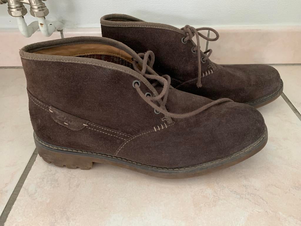 Heren schoenen Clarks 43 bruin suède weinig gedragen, Enlèvement ou Envoi