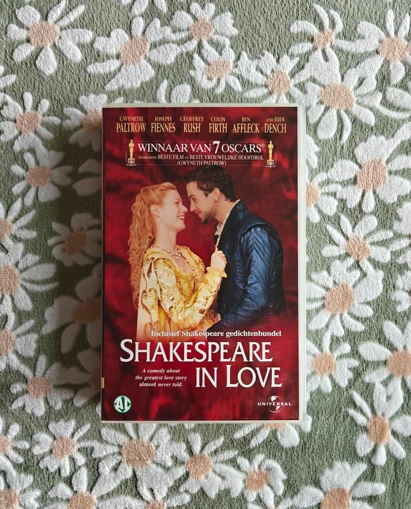 VHS - Shakespeare in love - Universal - Vintage - €3, CD & DVD, VHS | Film, Tous les âges, Enlèvement, Utilisé, Comédie