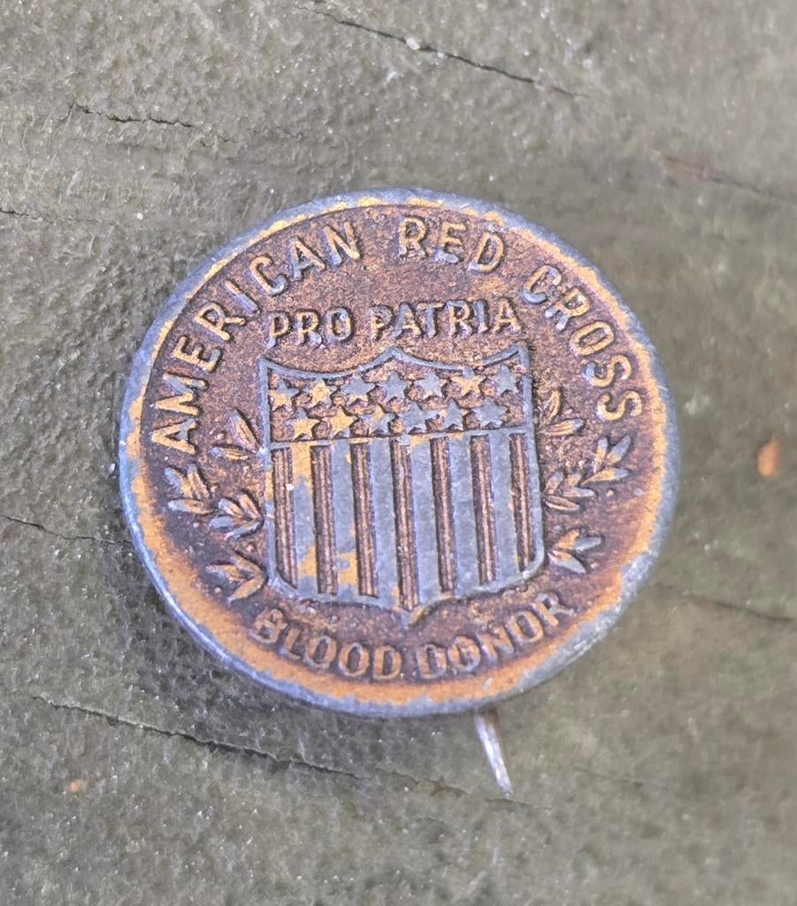 WWII US blood donor pin, Ophalen