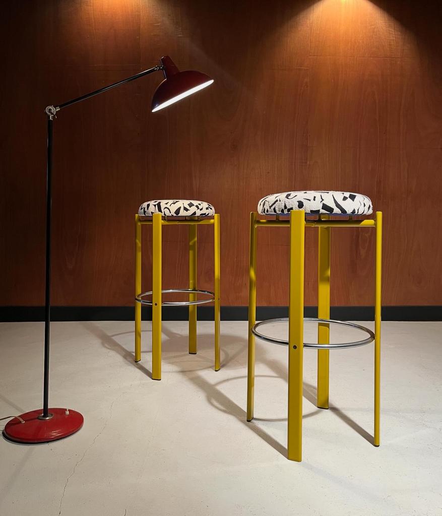 Paire de tabourets vintage 1980 ••LIVRAISON GRATUITE••, Huis en Inrichting, 2 krukken, Ophalen, Zo goed als nieuw, Hout