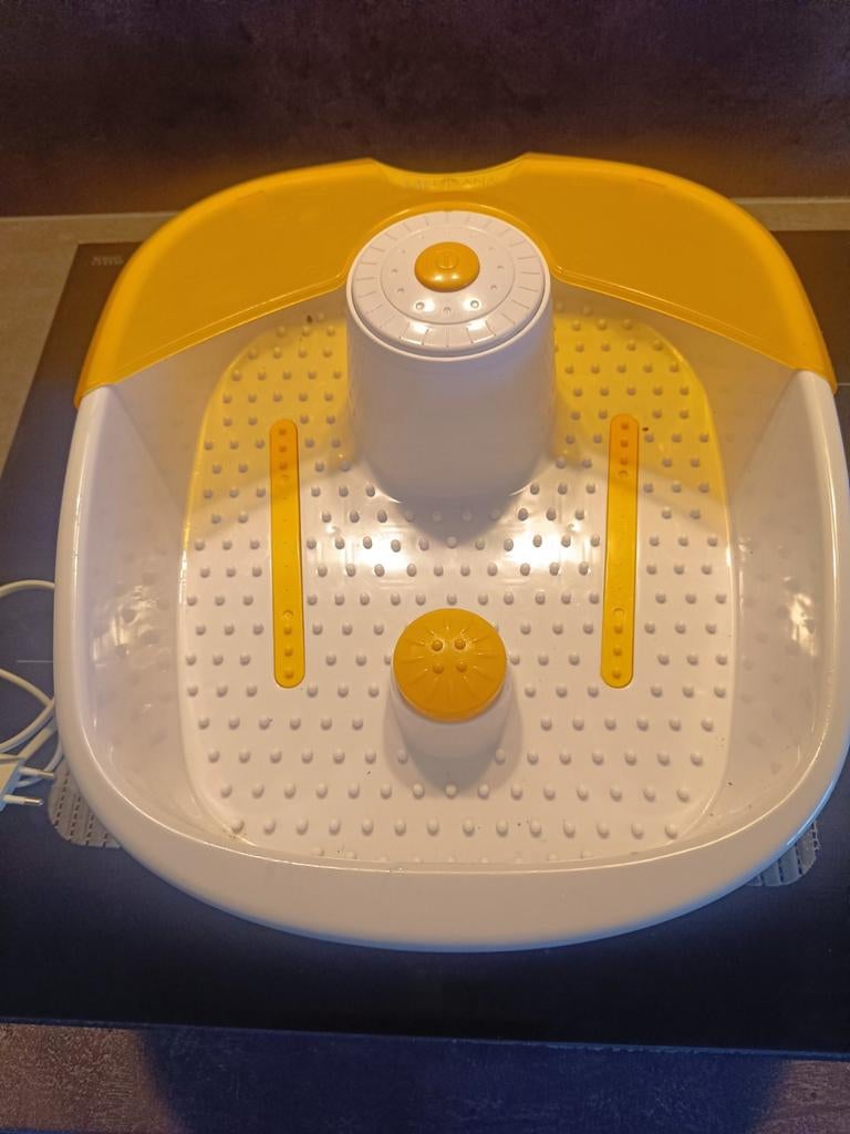 Voetbad met massage, Ophalen, Zo goed als nieuw