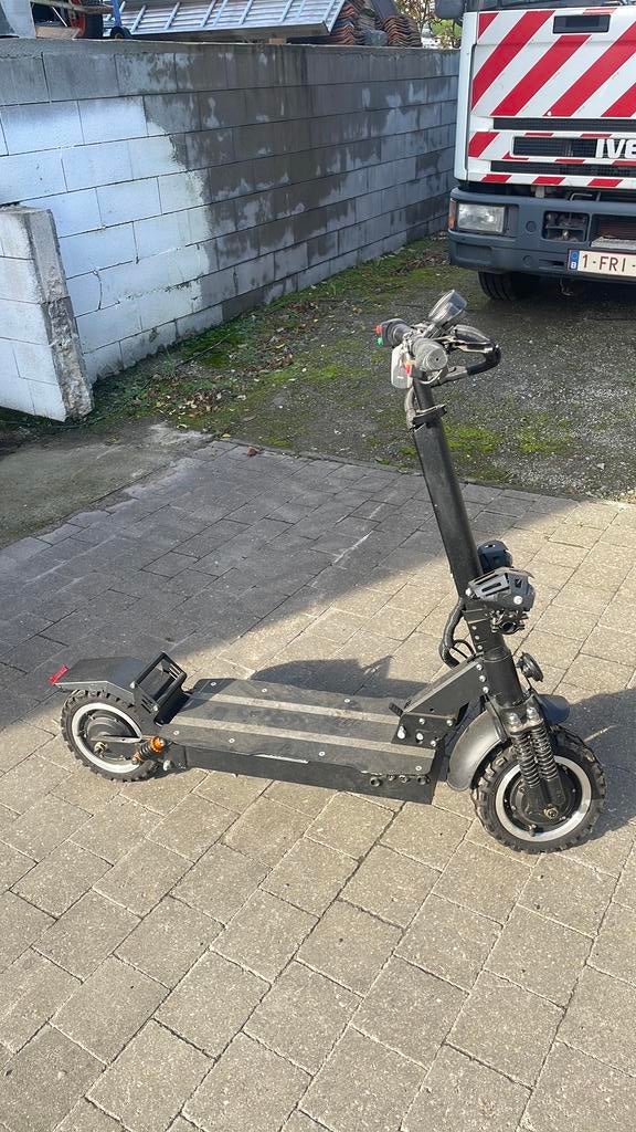 Elektrische step dual motor, Fietsen en Brommers, Steps, Ophalen, Zo goed als nieuw