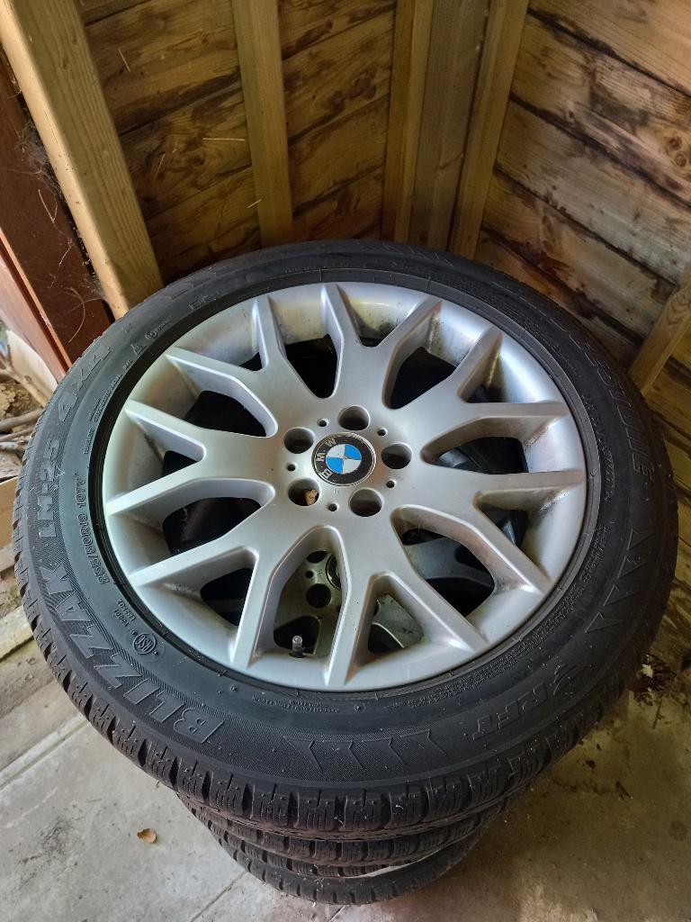 Bmw velgen met Blizzak LM-25 4X4 banden, Auto-onderdelen, Banden en Velgen, Gebruikt, 255 mm, Banden en Velgen, Winterbanden