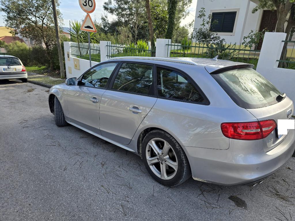 Audi A4 Avant, Autos, Cuir, Argent ou Gris, A4, Noir