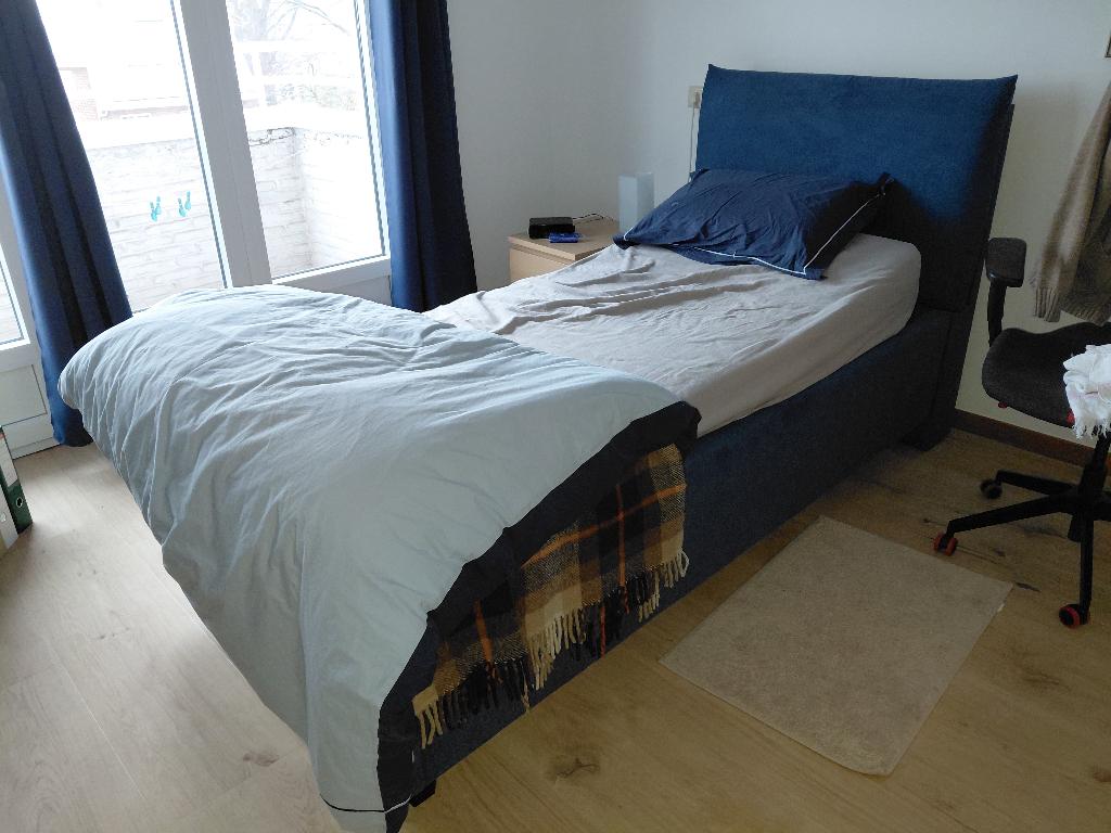 2 lits 1 personne avec armoires et tables de nuit IKEA, Enlèvement, Comme neuf, Une personne, Boxer