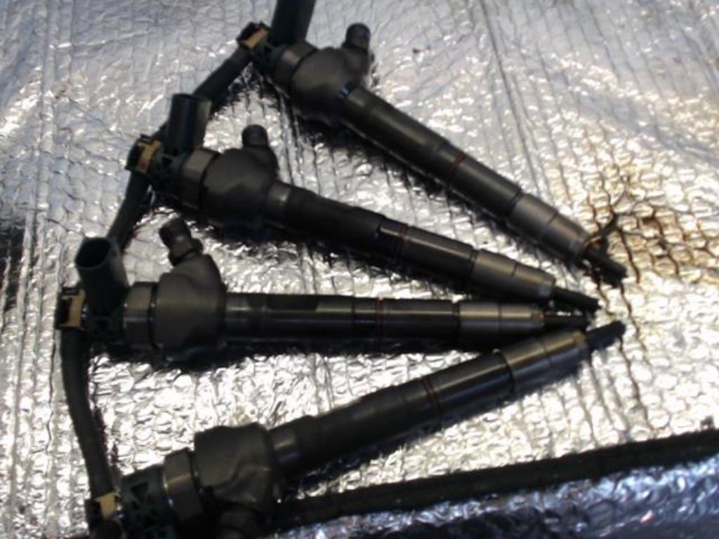 Injecteur VW Golf 7 1.6TDi 77kw CLHA 04L130277AJ LP/14872, Enlèvement, Utilisé