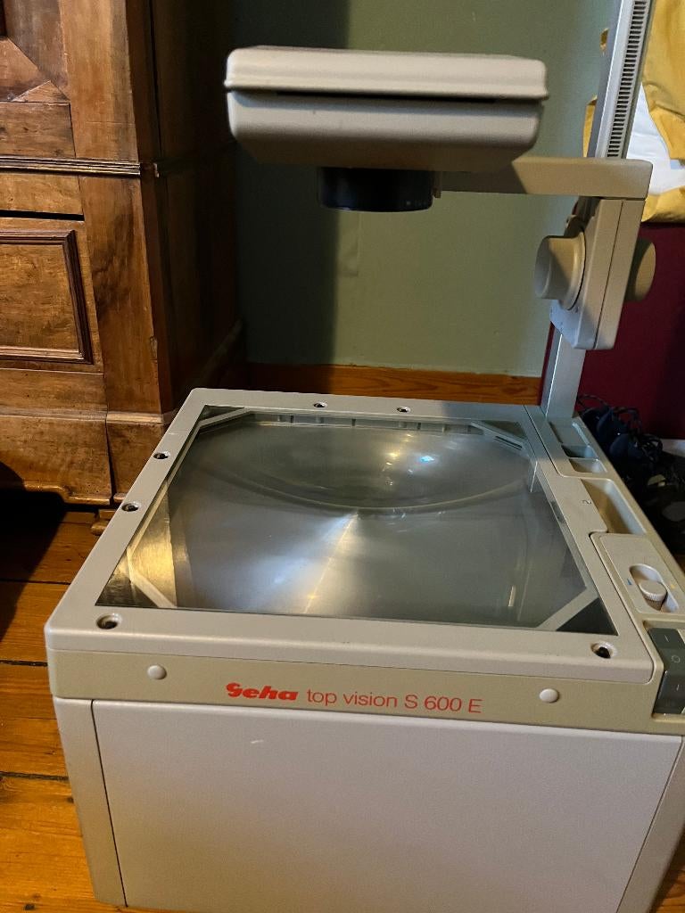 Projector GEHA S600E, Hobby en Vrije tijd, Ophalen, Gebruikt