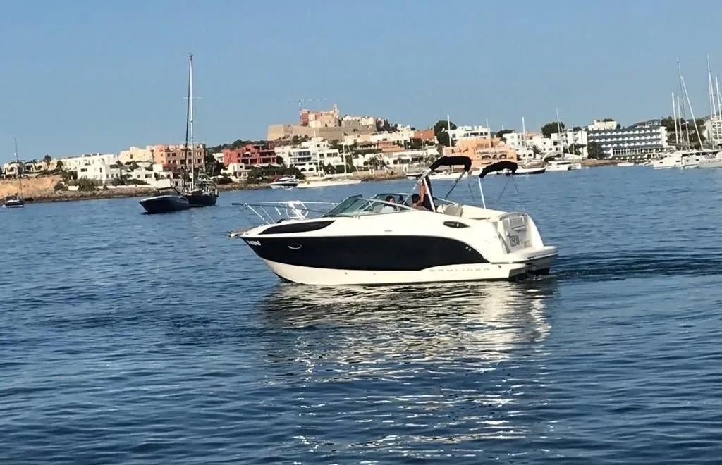 Bayliner 255 CU, Gebruikt, Polyester, Bayliner, Benzine