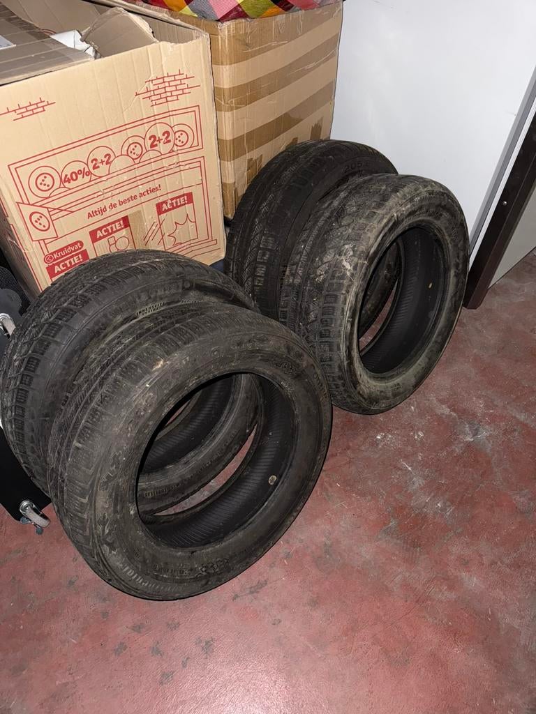 4 pneus voiture Continental 205/60 R160, Enlèvement, Pneu(s)