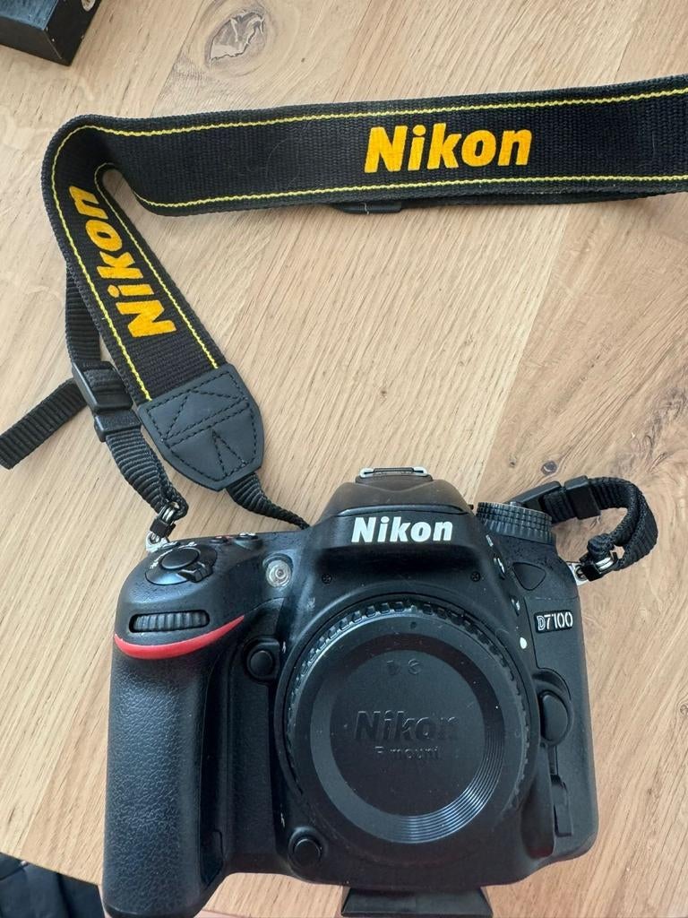 Nikon D7100 met opbergtas, Enlèvement, Comme neuf, Nikon