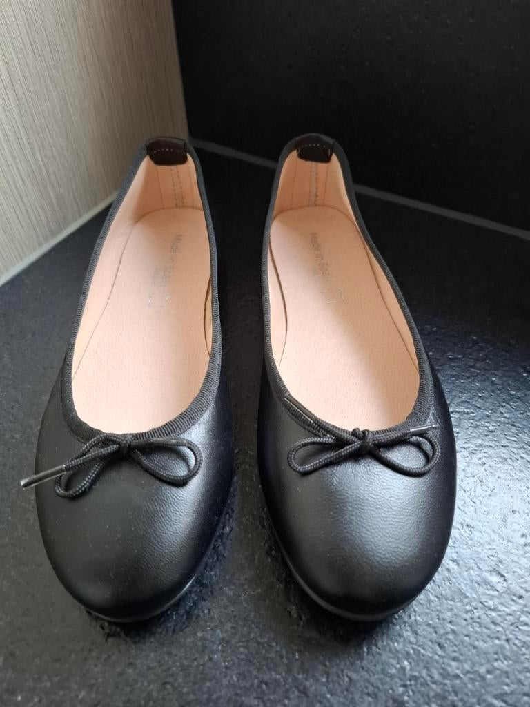 Ballerine noire taille 37 peu portée, Enlèvement, Comme neuf, Noir