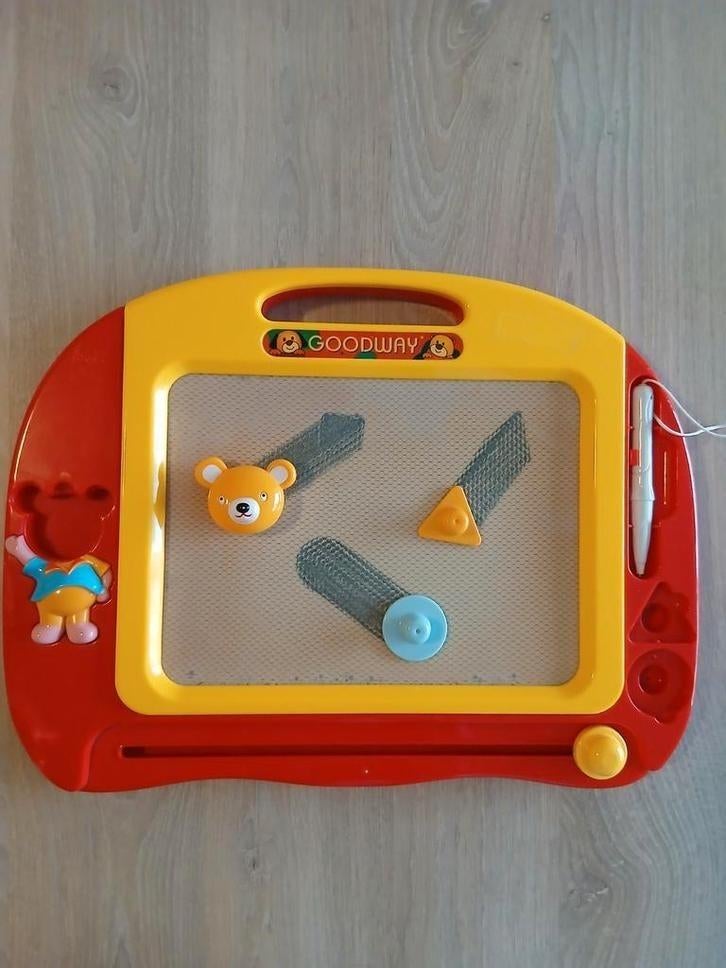Leuk tekenbord met magnetische stempels, Ophalen, Zo goed als nieuw