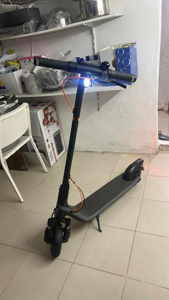 Ninebot segway 2 jaar garantie op band en step, Fietsen en Brommers, Ophalen, Nieuw, Elektrische step (E-scooter)