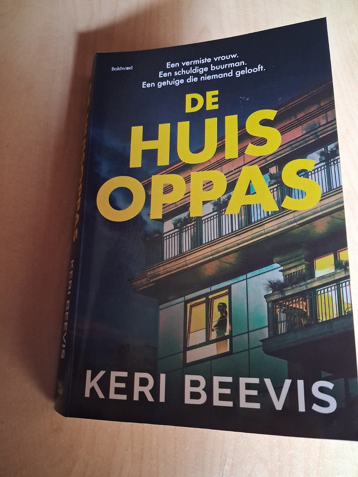 De huisoppas, Ophalen, Nieuw, Keri Beevis